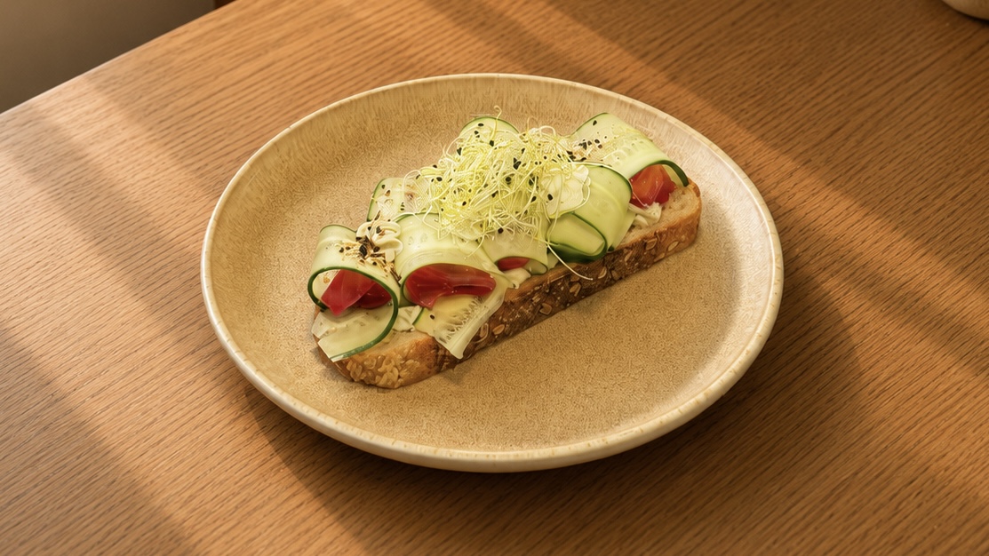 Lachs & Gurke Bruschetta – Frühstück im ERET Café Mülheim